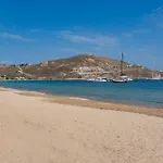 Ninemia Serifos 1