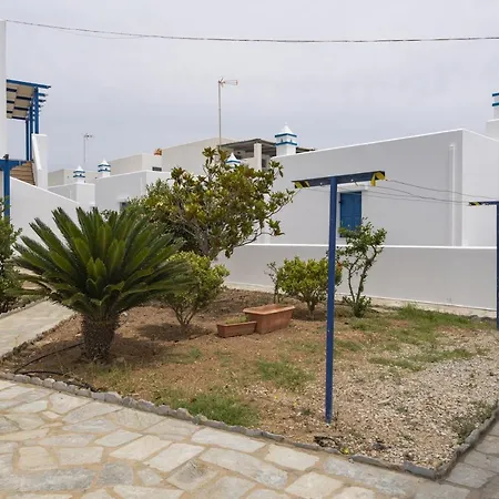 Ninemia Serifos 1