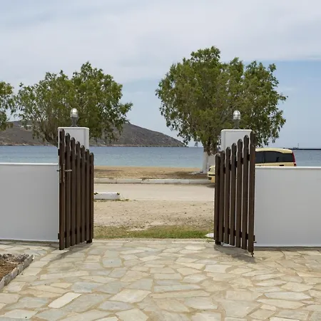 Ninemia Serifos 1 *