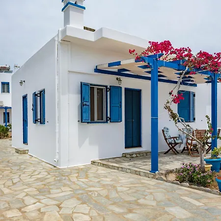 Ninemia Serifos 1
